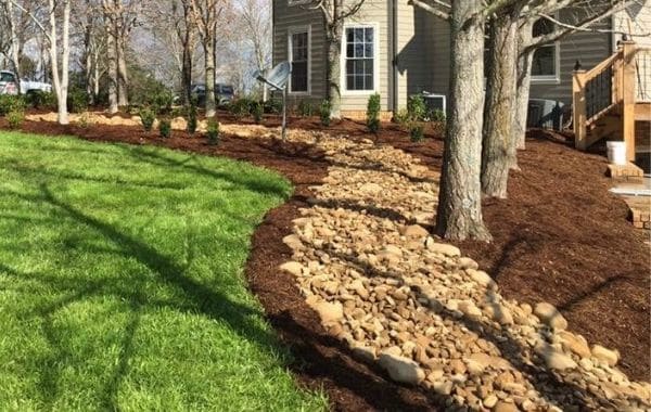 Mulch Delivery & Installation by Callaway Outdoor | Pine Straw ...