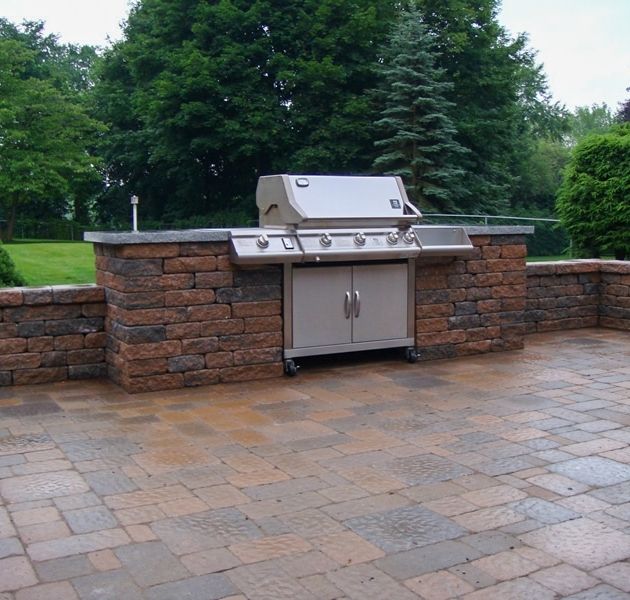 Simple Outdoor Kitchen